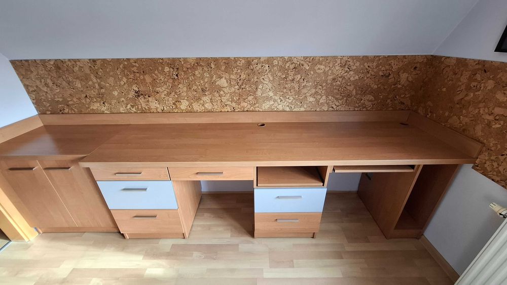 Solidne biurko meble