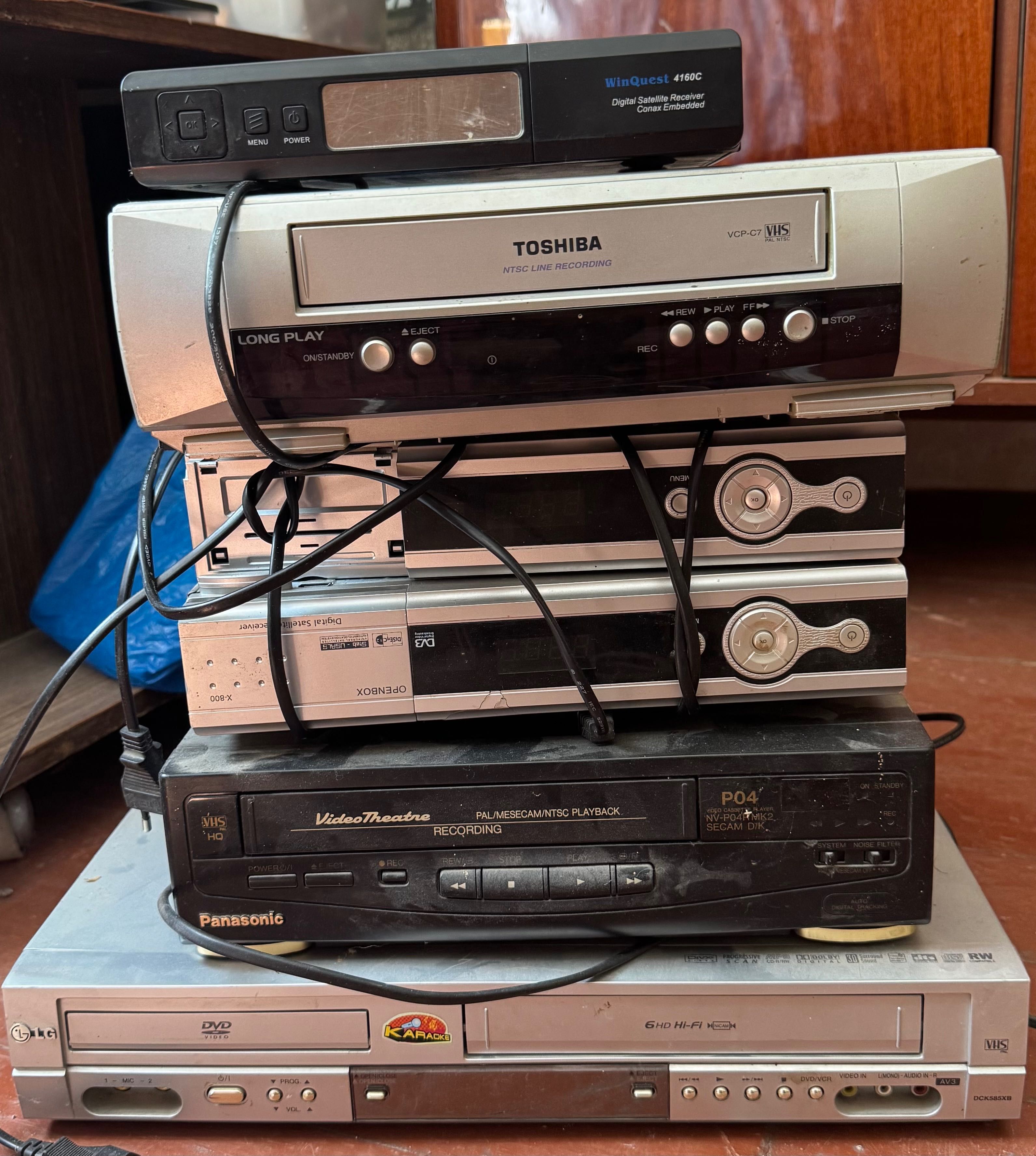 Лот CD, DVD, VHS проигрывателей