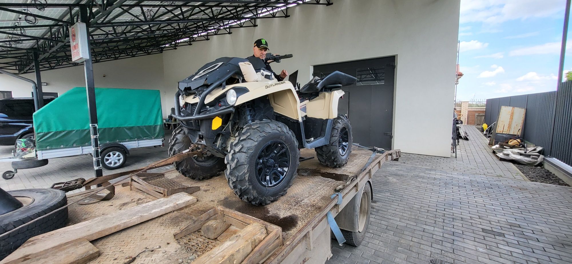 Квадроцикл 2022 р brp can am Xmr 570.