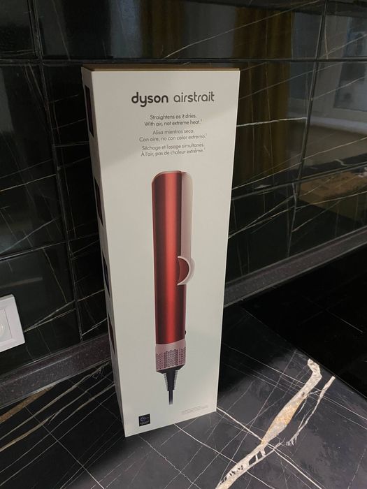 Вирівнювач волосся Dyson Airstrait