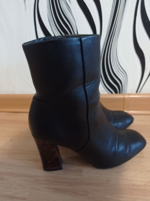 Шкіряні черевики жіночі