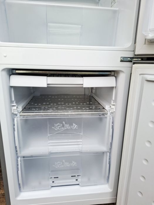 Lodówka Beko Srebrna 100% Sprawna Transport