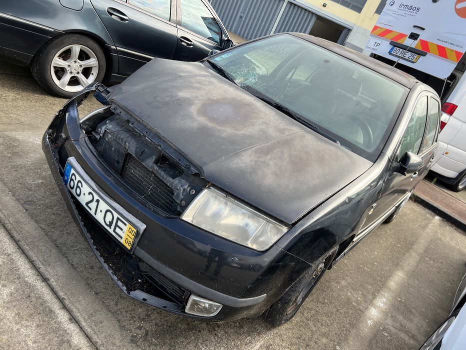 Skoda Fabia Gasolina ano 2000 para pecas