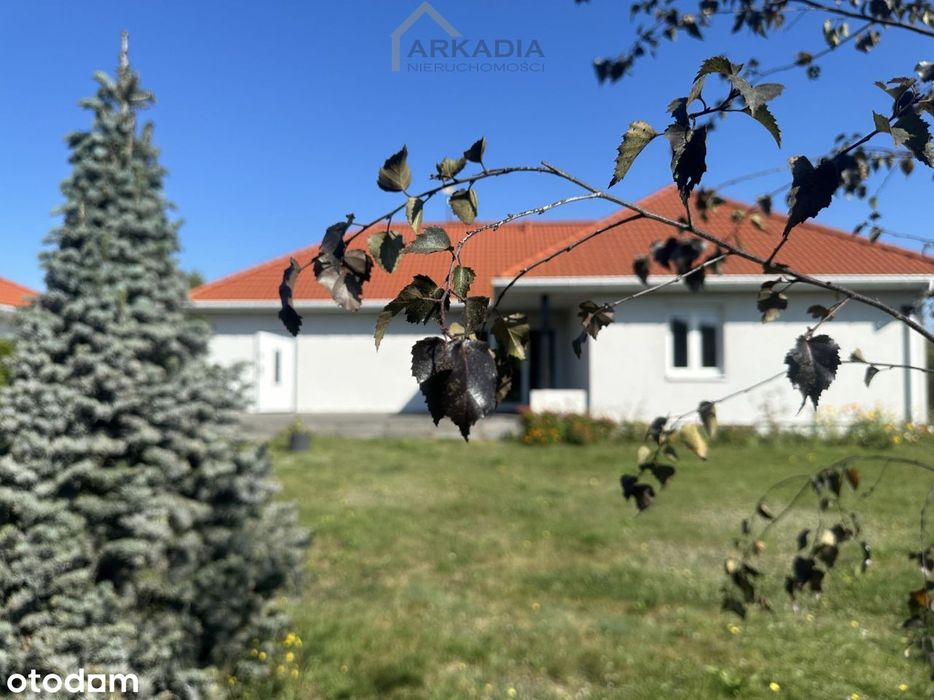 Parterowy dom w spokojnym miejscu