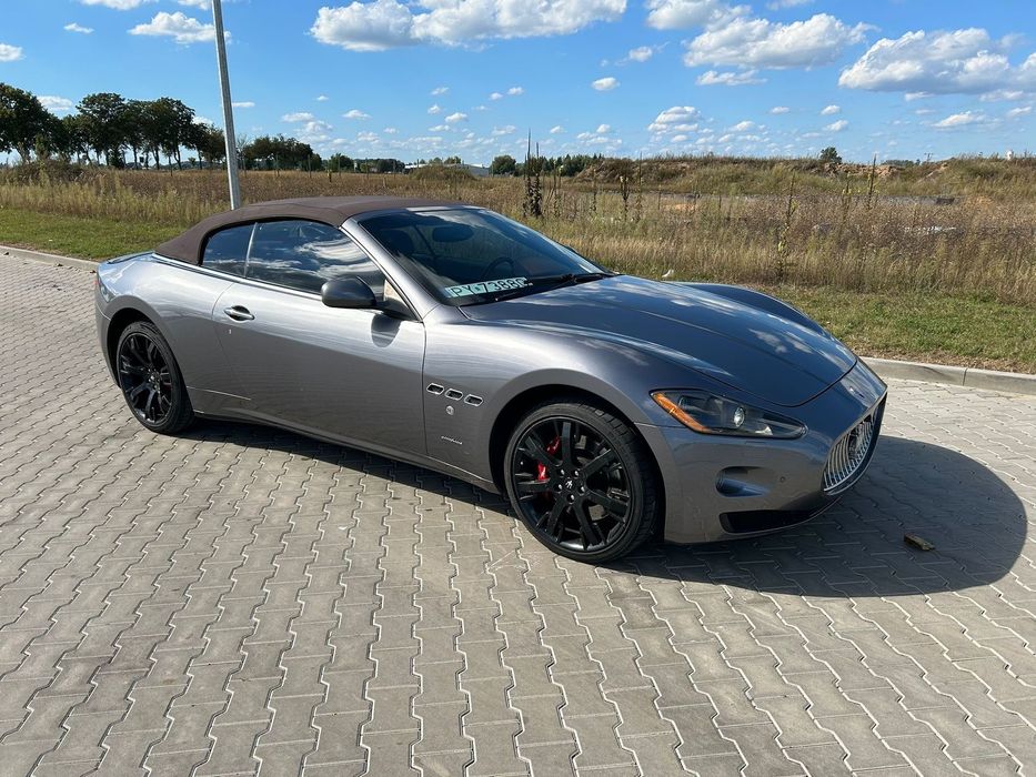 Maserati GranCabrio GranCabrio 4.7l ferrari