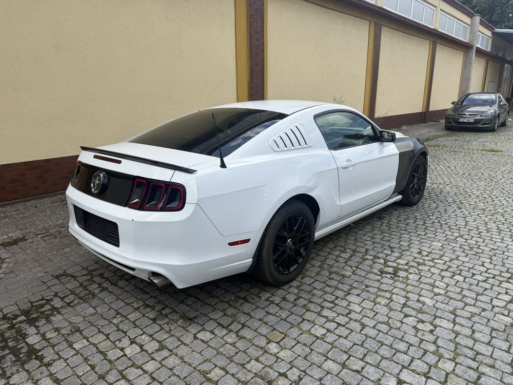 Ford Mustang 2014 3,6 V6 63 tys km !!!