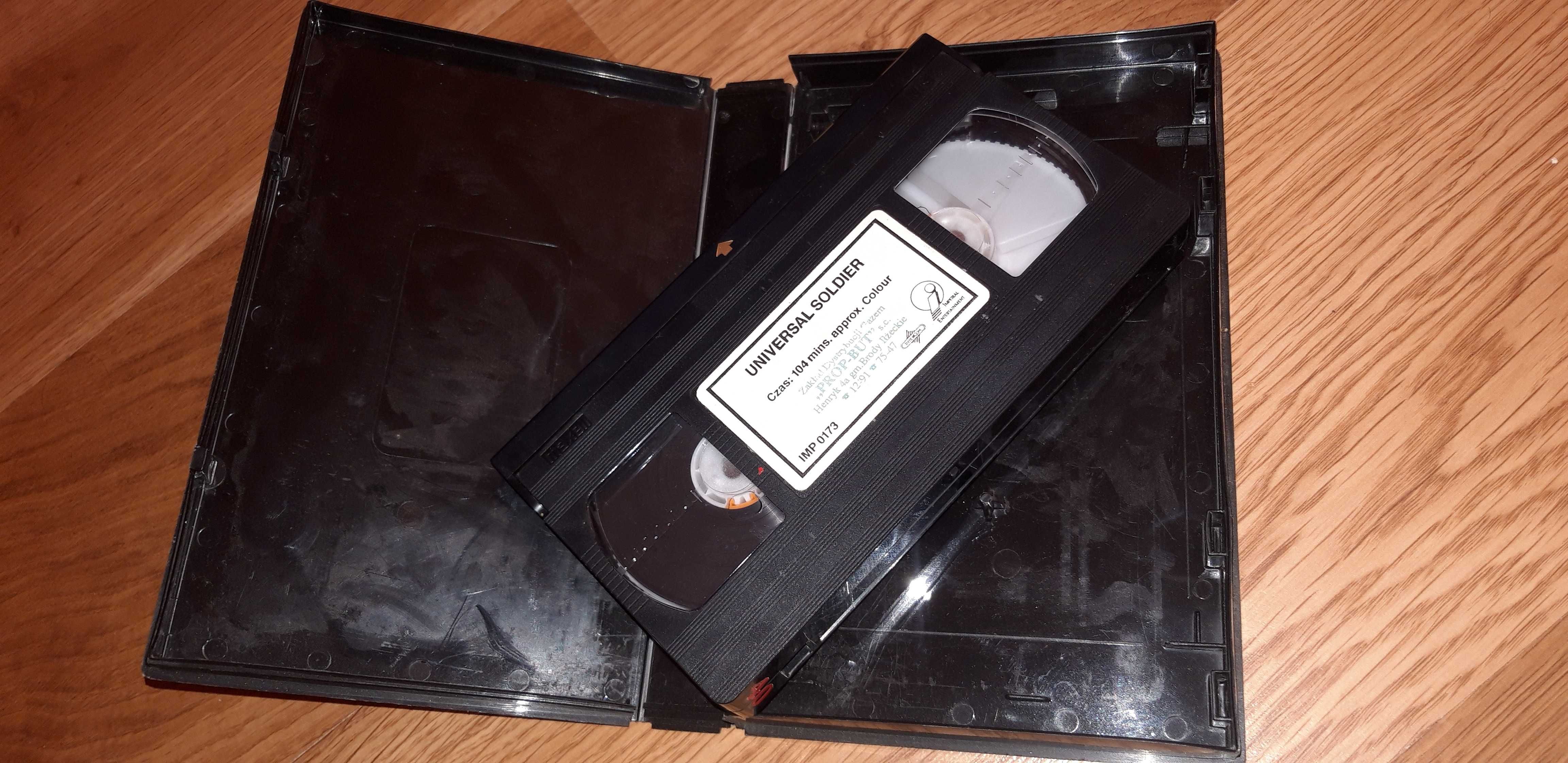 Film VHS Universalny żołnierz