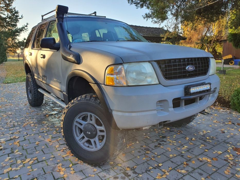 Ford Explorer III 4.0 V6 XLS 4x4.