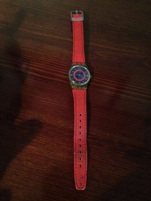 Relógio Swatch (Vermelho)