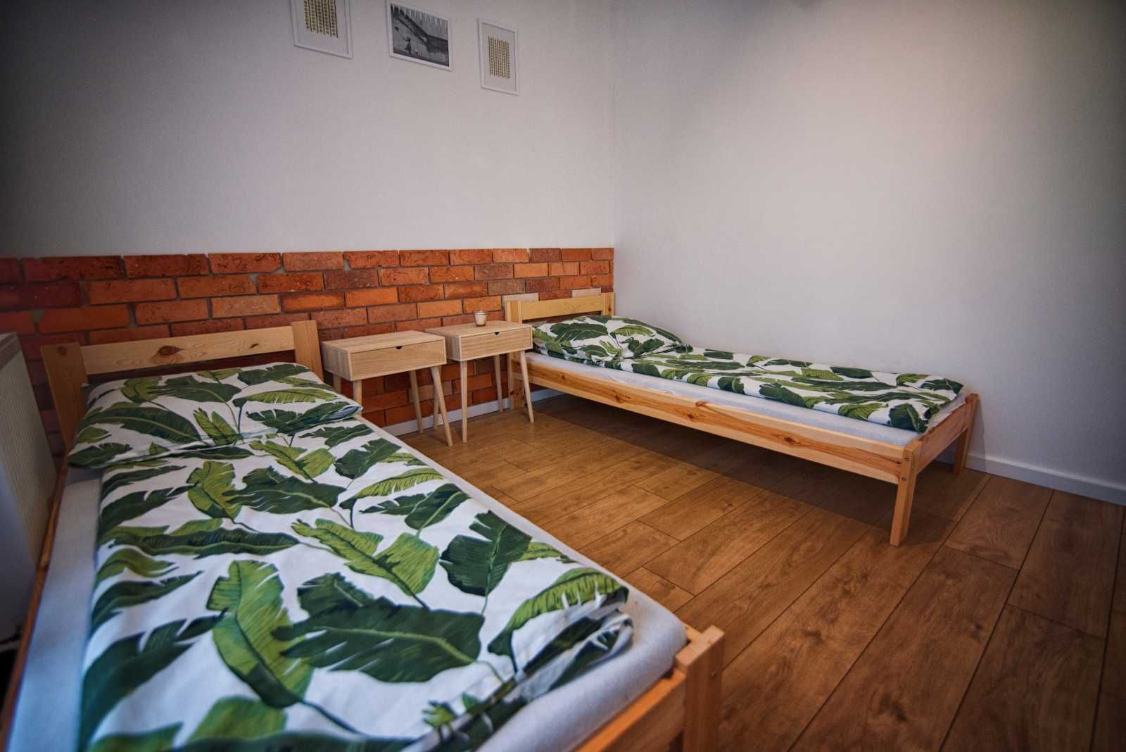Nocleg Energylandia 3min.  Zator 2-6 osób - Dom z 2 apartamentami