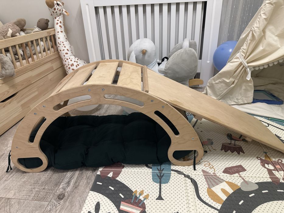 Drewniany bujak ze zjezdzalnia/ drabinką montessori