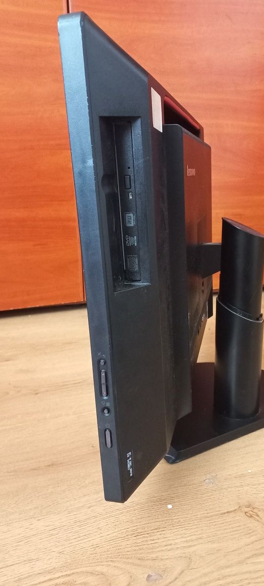 Komputer Lenovo AIO (all-in-one) ThinkCentre M93z