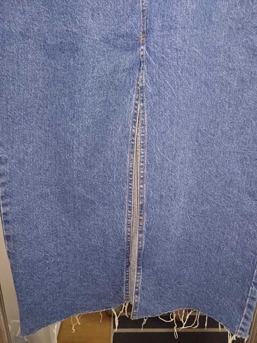 Довга джинсова спідниця