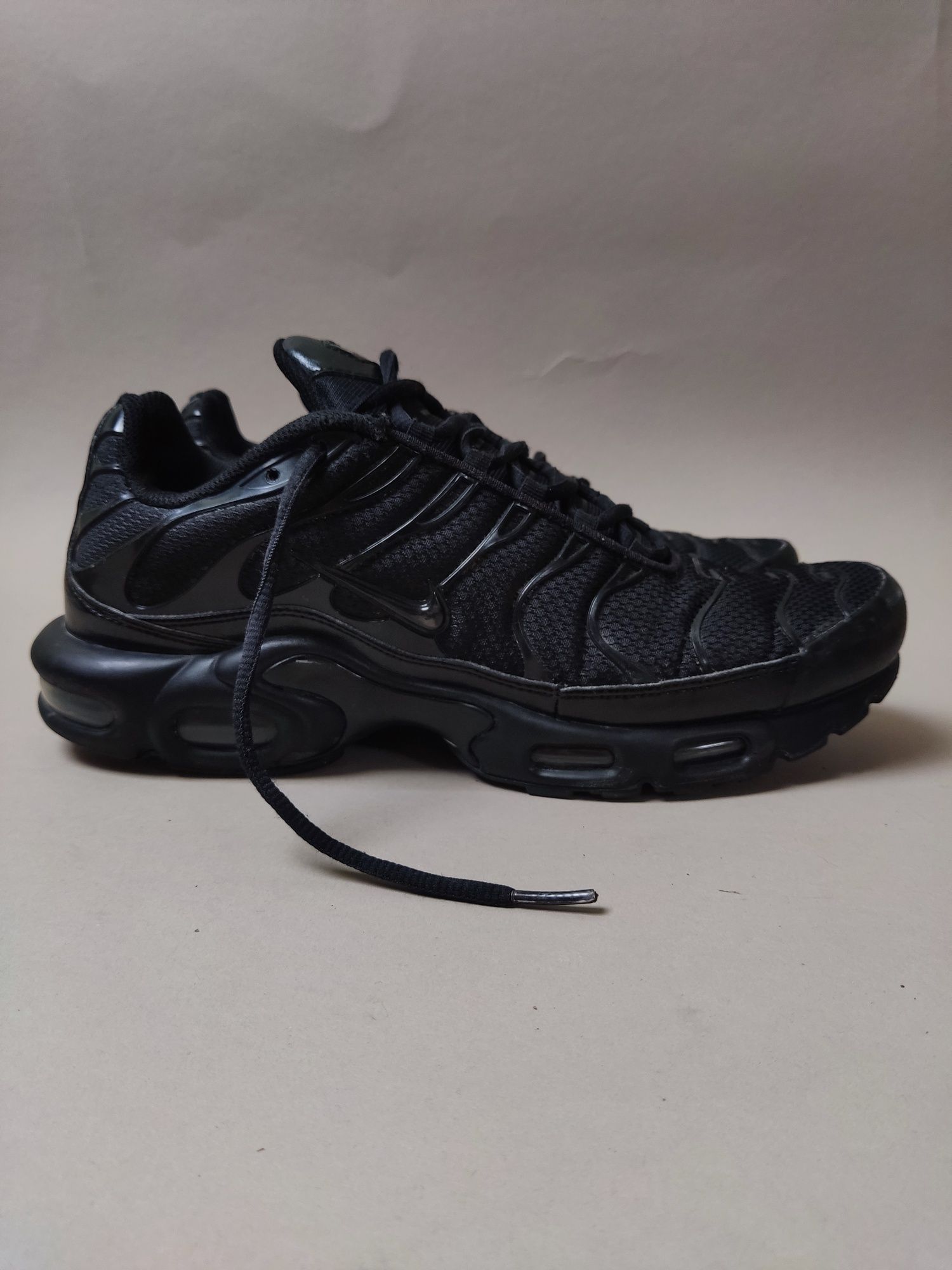 Чоловічі чорні кросівки Nike Air Max Plus Triple Black