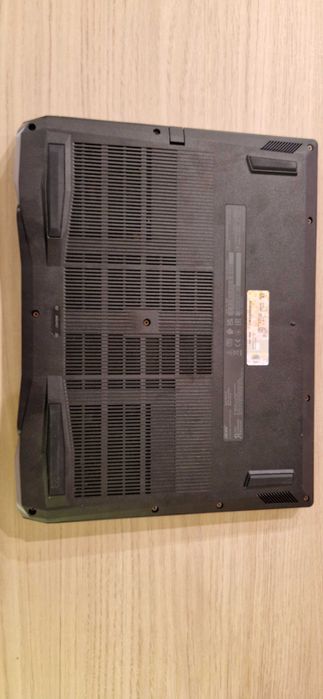 Uszkodzony Acer Nitro 16