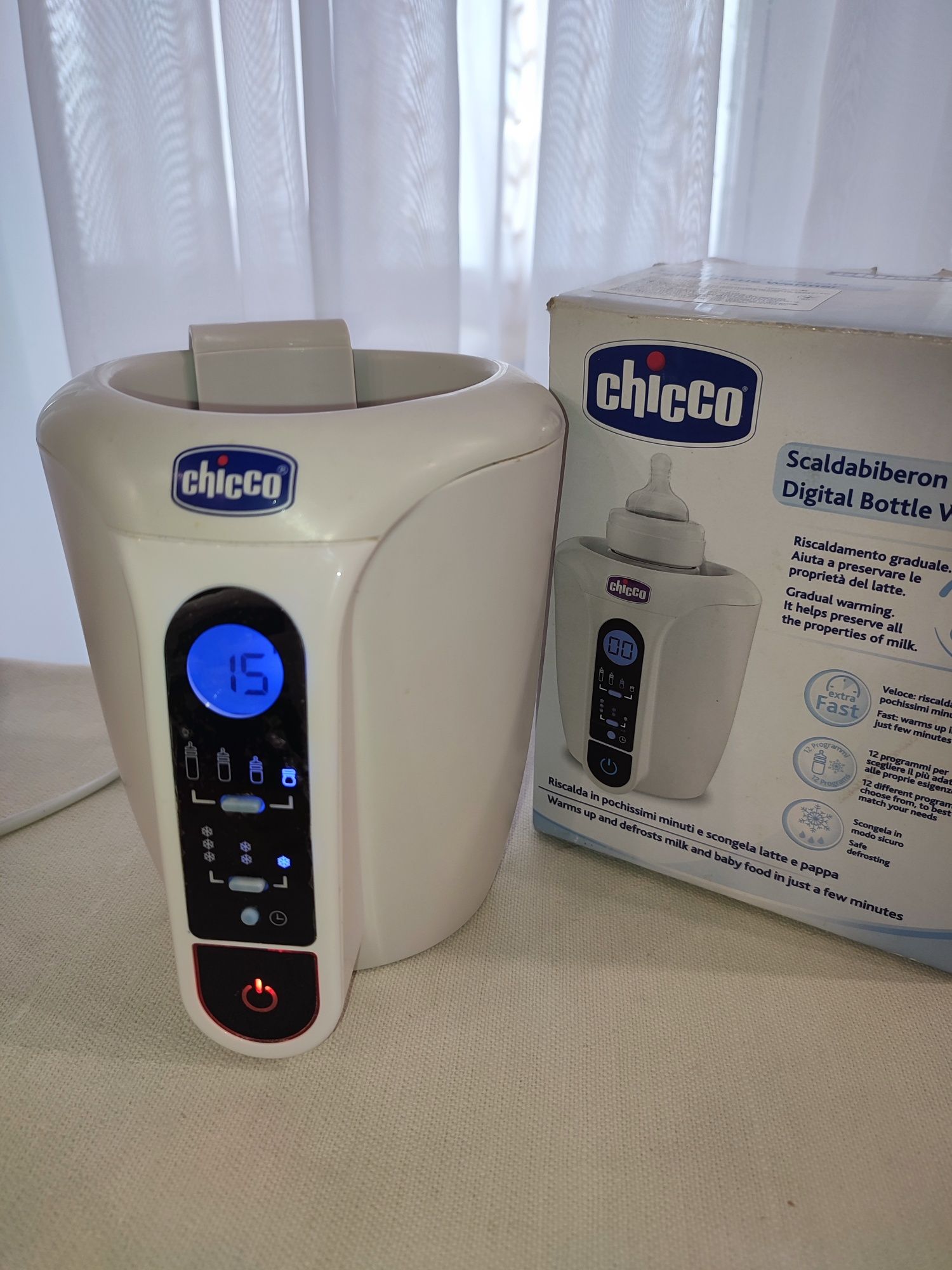 Цифровий підігрівач для дитячих пляшечок Chicco Digital