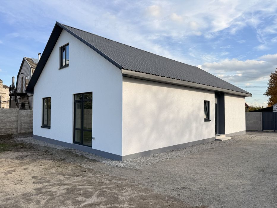 Продам новострой в центре Подгородного можно под Э Оселю !!! ( С )