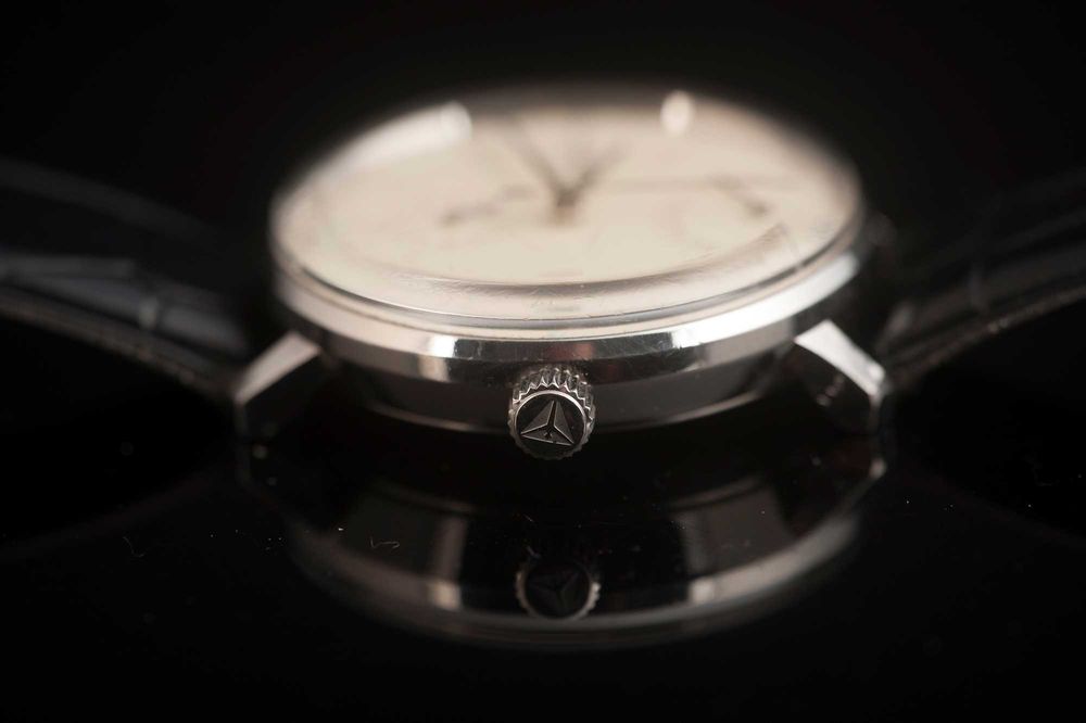 Relógio automático Junkers Bauhaus - um clássico