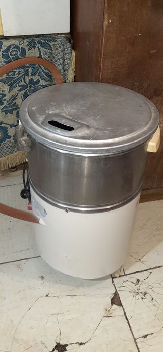 Продам пральну машину Рига у гарному стані