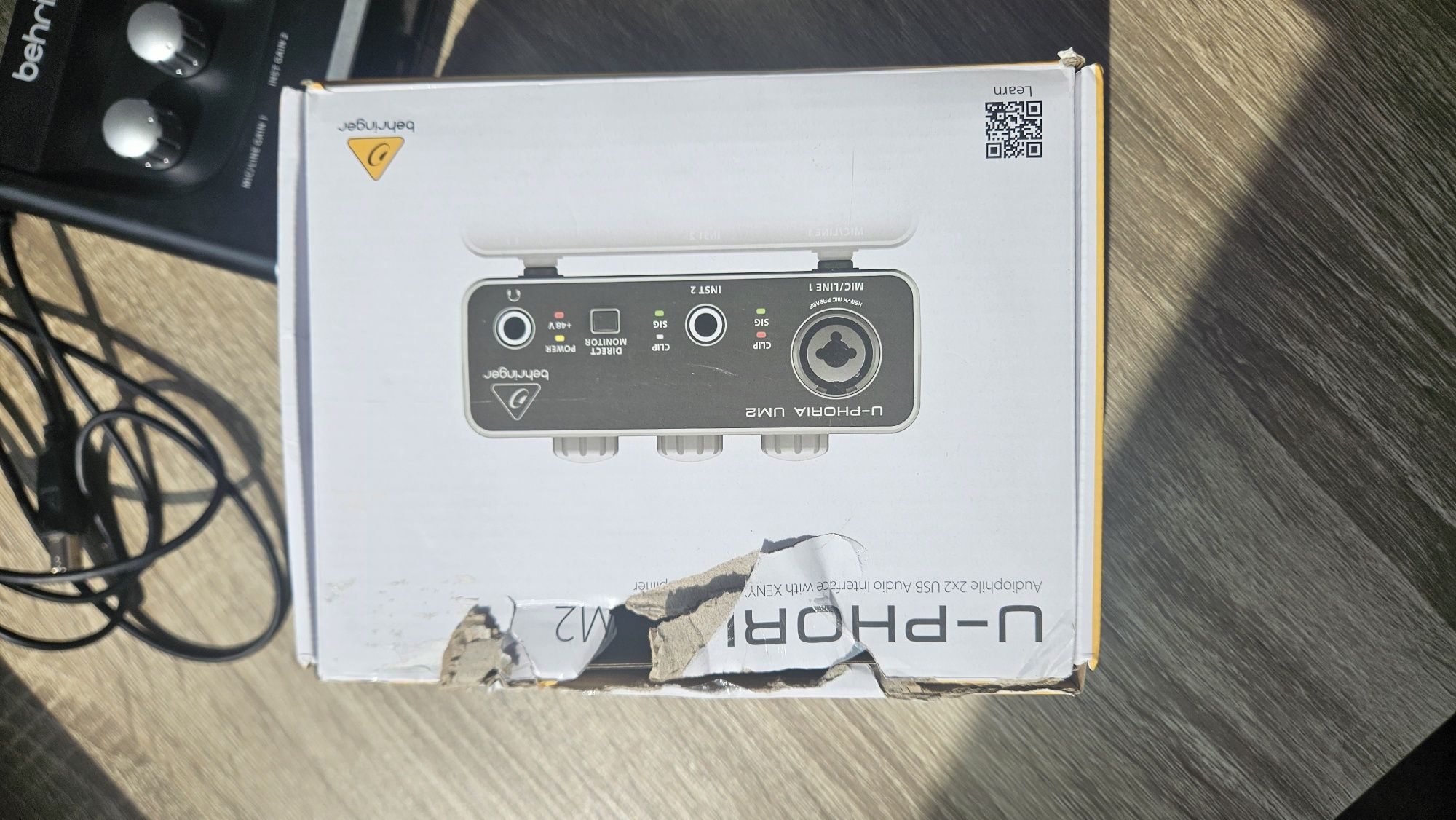 Interfejs audio Behringer U-PHORIA UM2