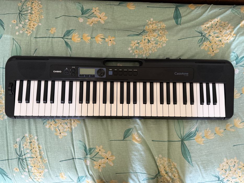 Синтезатор Casiotone CT-S300 + Підставка