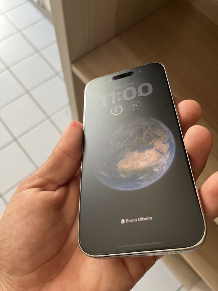 iPhone 15 Pro - 256 Gb (COMO NOVO!)