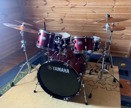 Барабанная установка Yamaha. оригинал Sabian b8x.