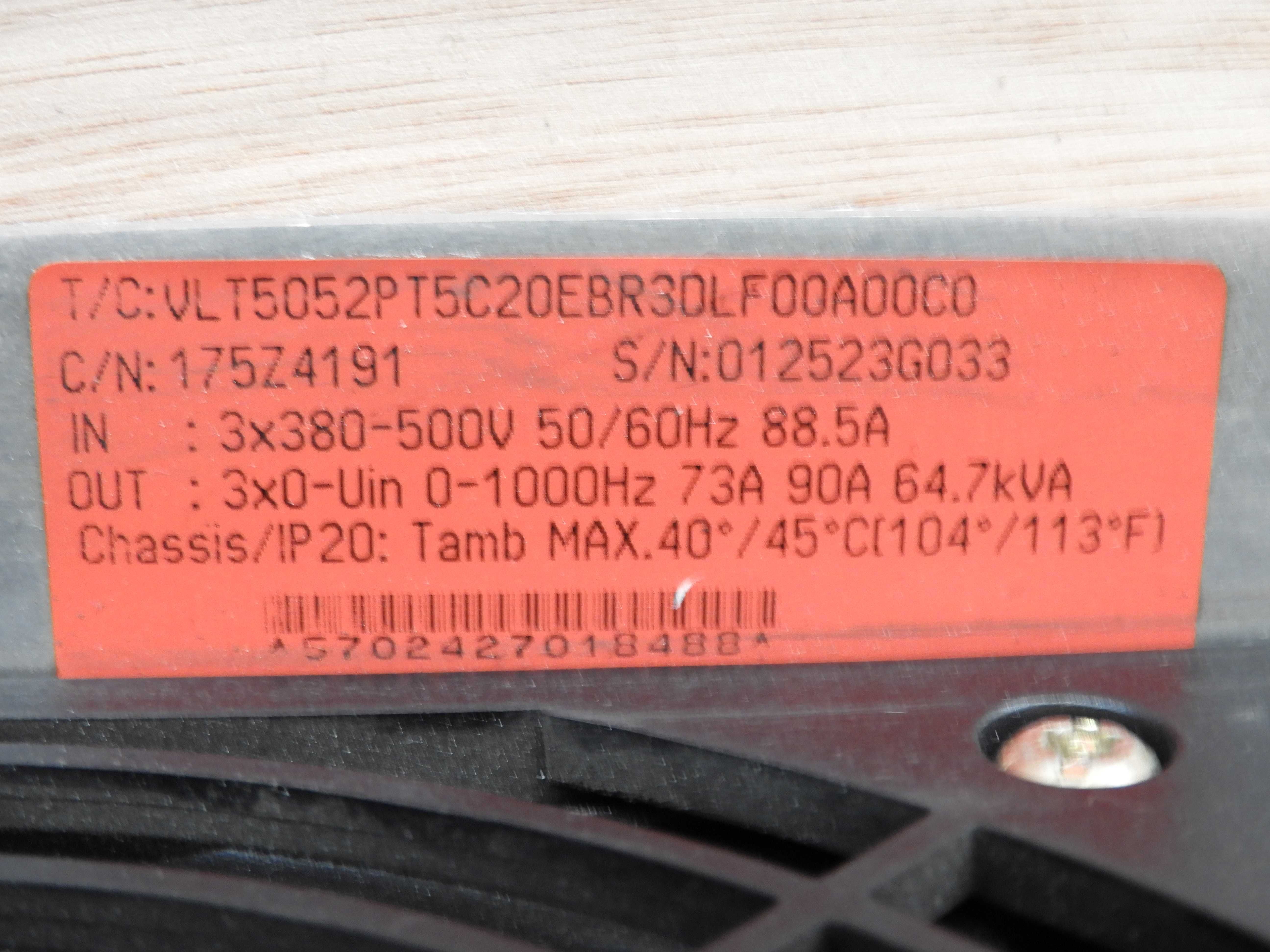 Falownik Danfoss VLT5000 VLT5052P 64.7 KVA