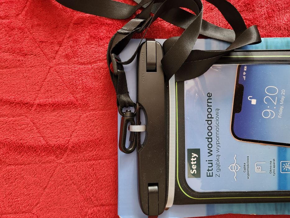 Etui wodoodporne z gąbką wyopornościową Setty