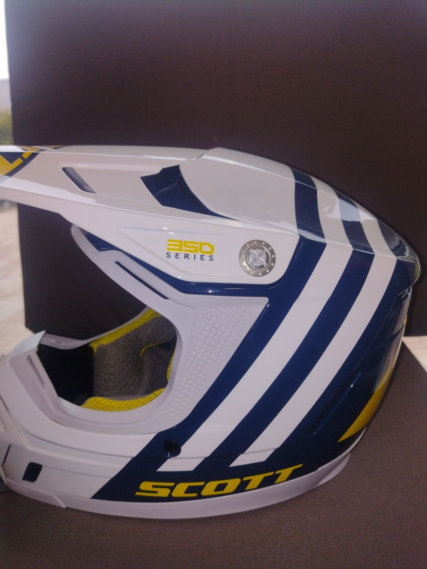 Kask Scott 350 rozmiar M juniorski