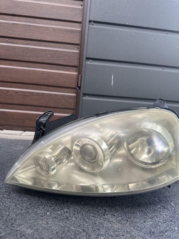 Lampy SOCZEWKA CORSA C 1.2 2005