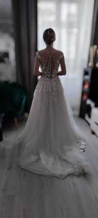 Suknia ślubna projektantki Nora Naviano