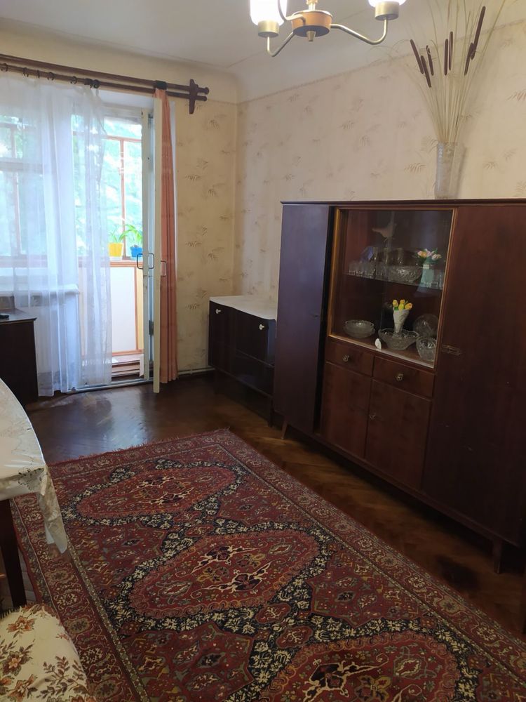 Сдам 2 кім. Квартиру. Критий ринок
