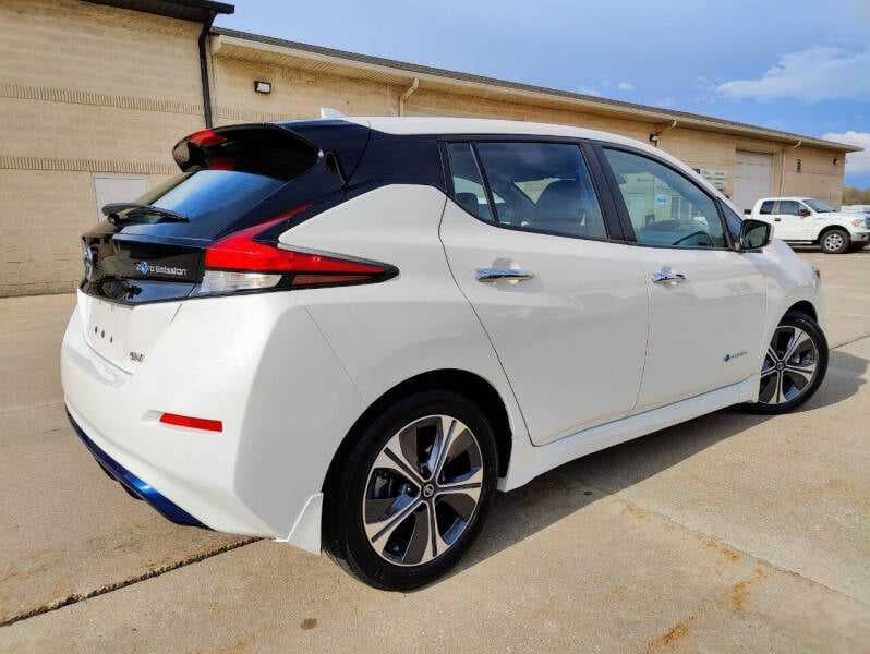 2018 Nissan LEAF SV