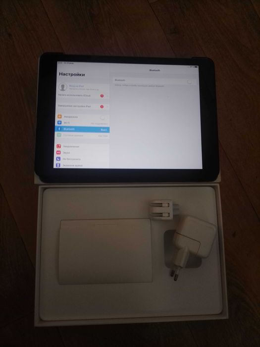 Apple A1475 iPad Air Wi-Fi 4G 16GB