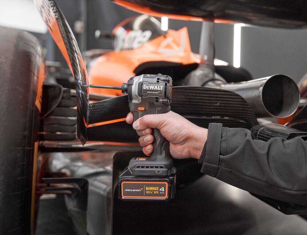 DeWalt DCF85MP2T Zakrętarka Udarowa 18V XR x McLaren F1 Team
