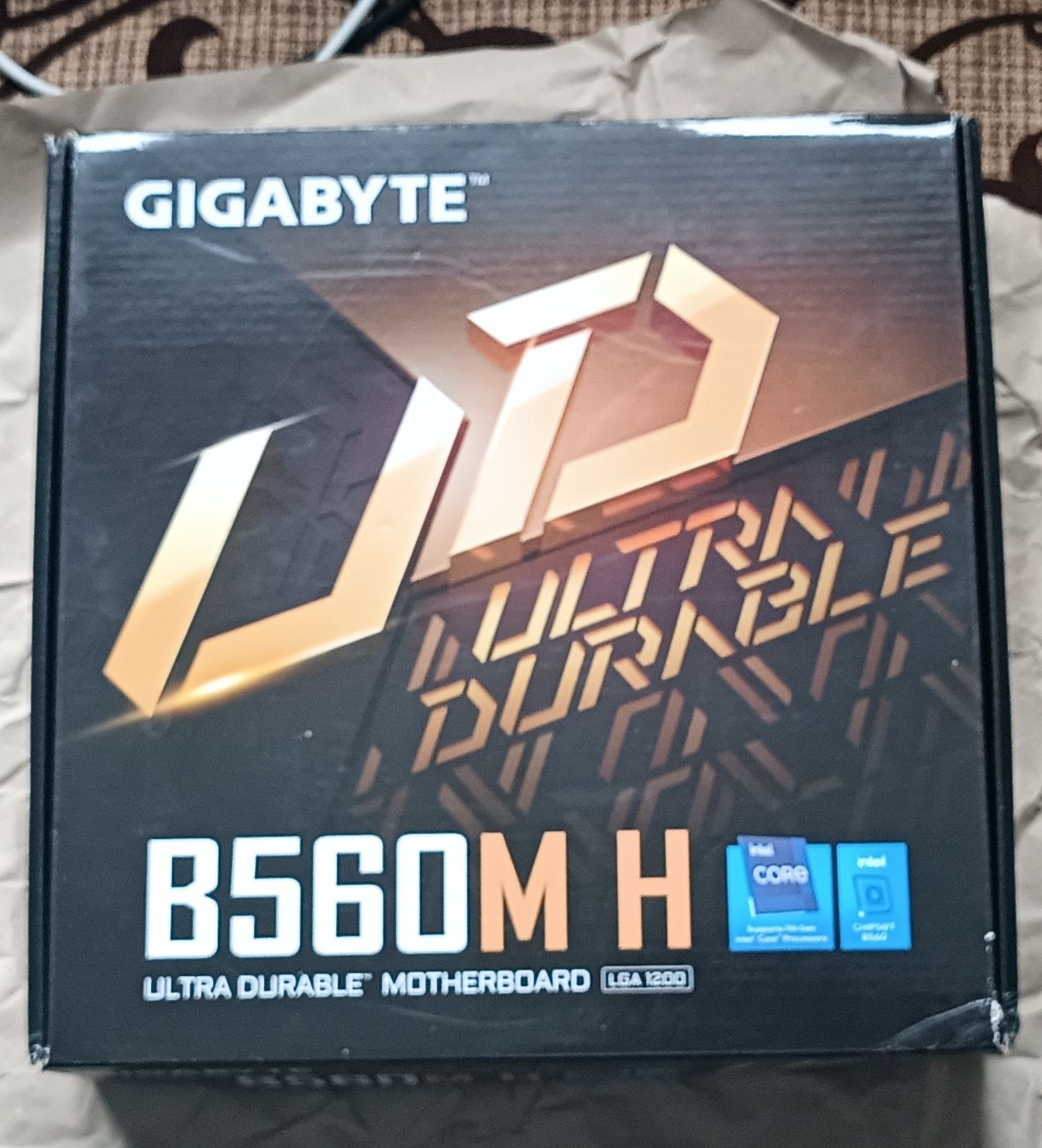 Продам Материнську плату Gigabyte b560M H