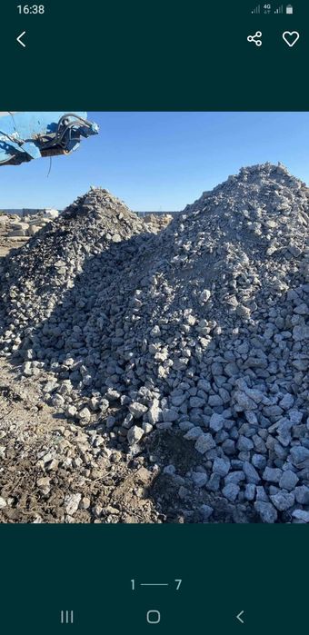 Бій цегли, дроблений бетон, блоки ФБС фундаментні, плити ПК, грунт .