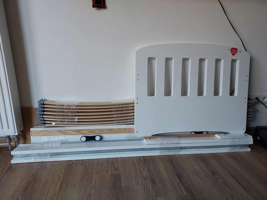 Białe łóżko dziecięce z szufladą 80x160 cm