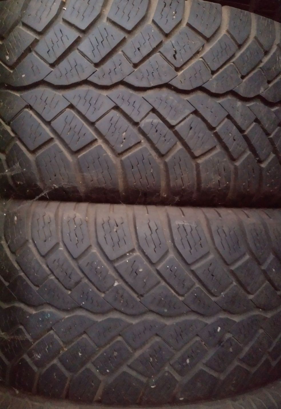 Зимнии шины Semperit 185/60 R15 2 шт. Протектор 6мм.