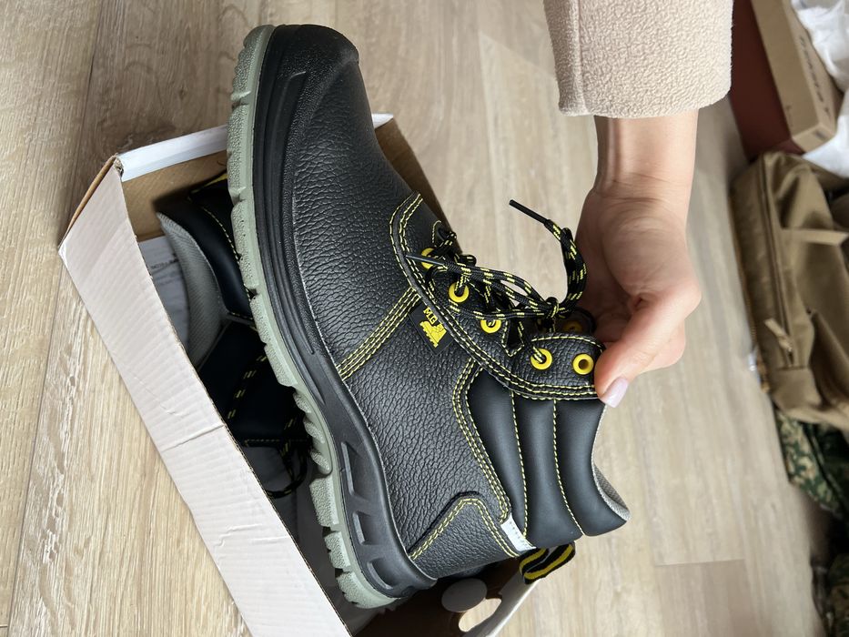 Нове зимове тактичне взуття • Для військових • Розмір 42–44