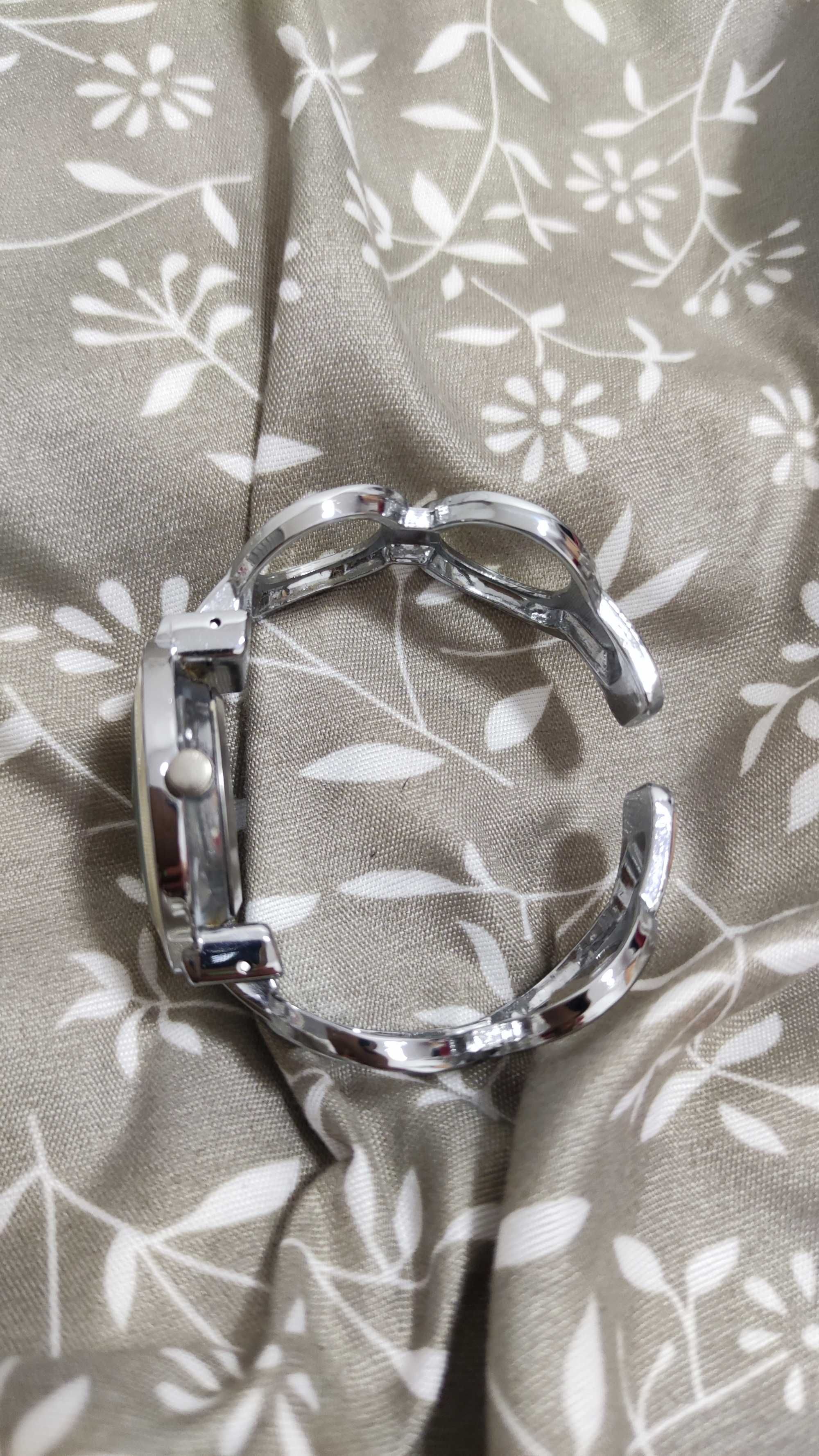 Elegancki zegarek Xin Xua