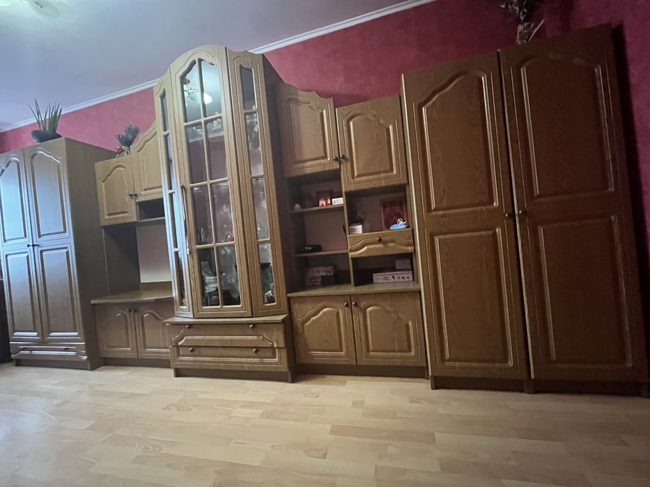 Стінка у вітальню, стенка в гостинную