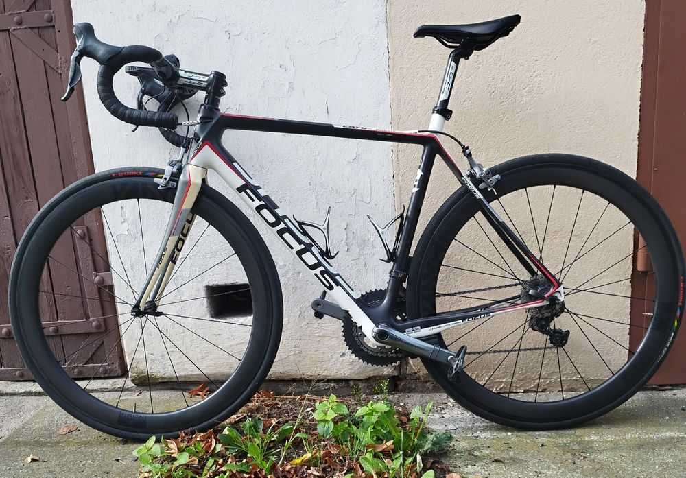Rower szosowy Focus Cayo Carbon Specialized Shimano Ultegra Di2 Campag
