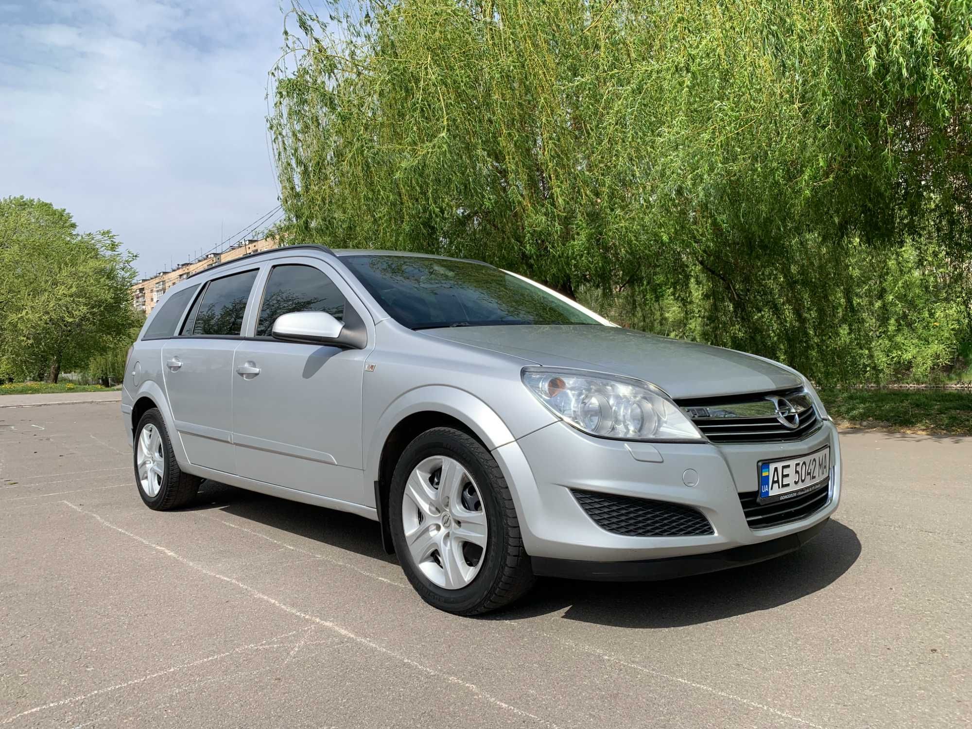 Opel Astra 1.7 CDTI 2008г.