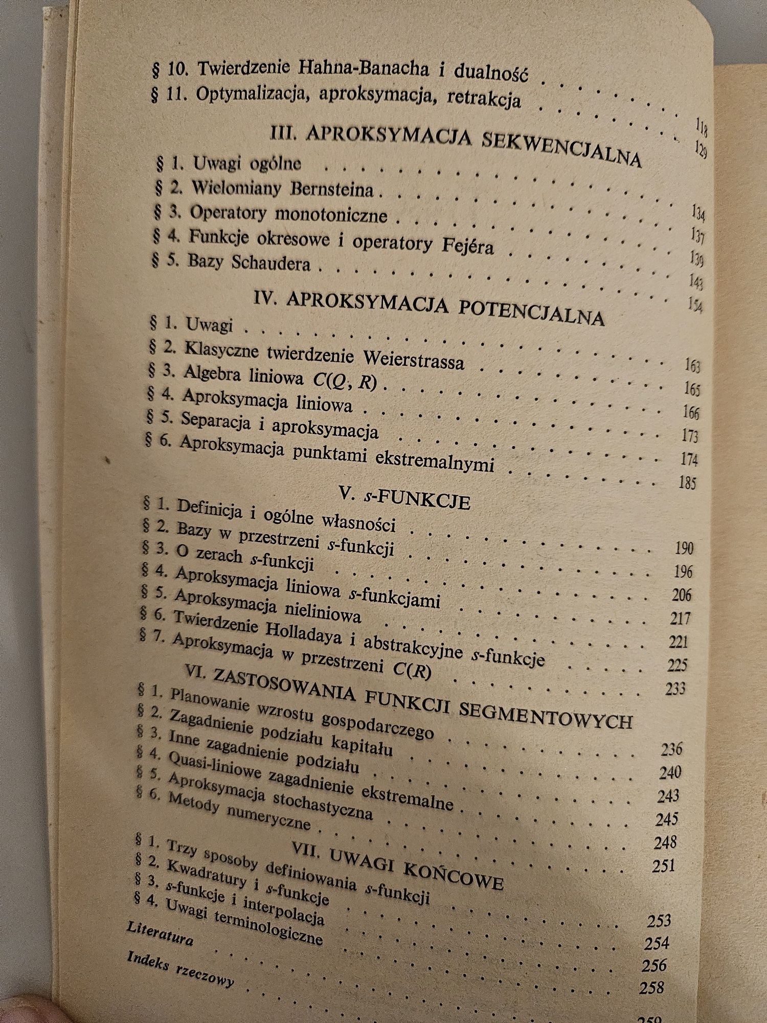Antoni Smoluk Podstawy teorii aproksymacji i s-funkcje