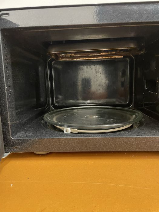 Micro-ondas BECKEN BMW3998 (25 L - Com Grill - Preto)