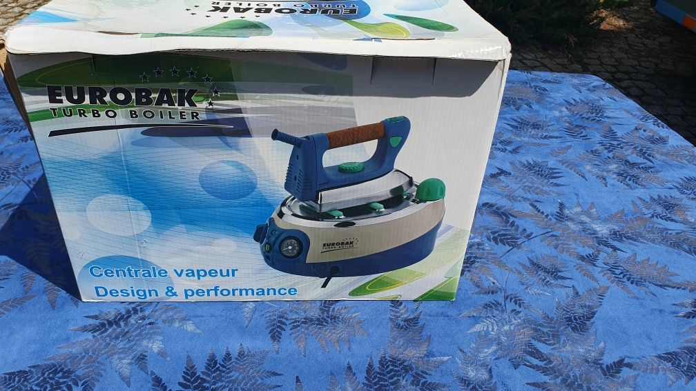żelazko z generatorem pary EUROBAK Turbo Boiler HG-660W.