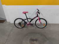 Bicicleta de menina pouco uso