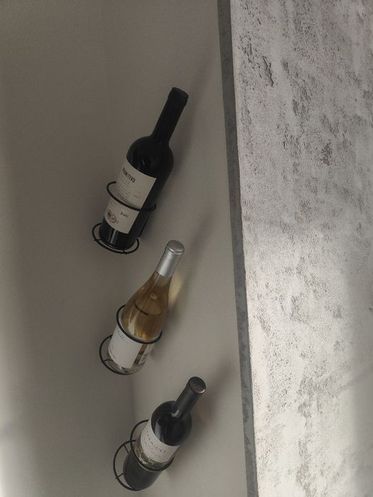 Sprzedam wieszaki na wino